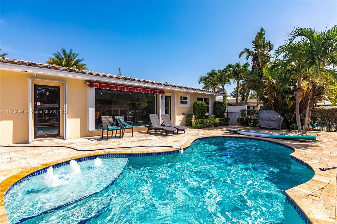 Recently Sold: $1,450,000 (3 beds, 2 baths, 0 Square Feet)