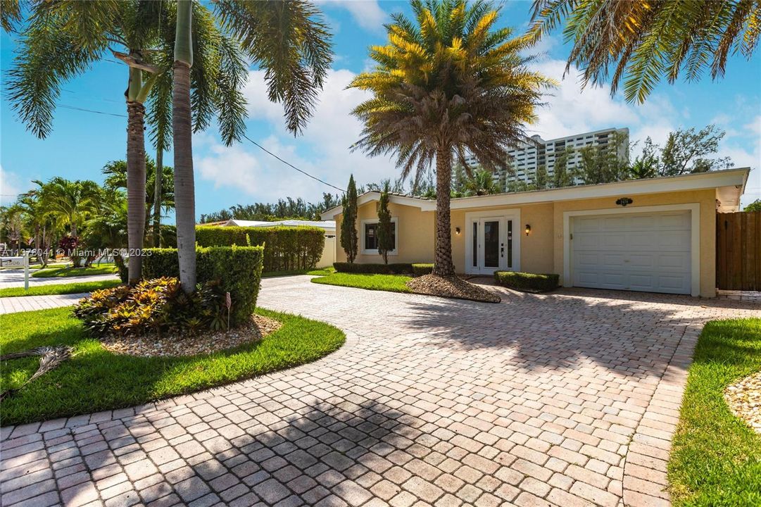 Recently Sold: $1,450,000 (3 beds, 2 baths, 0 Square Feet)