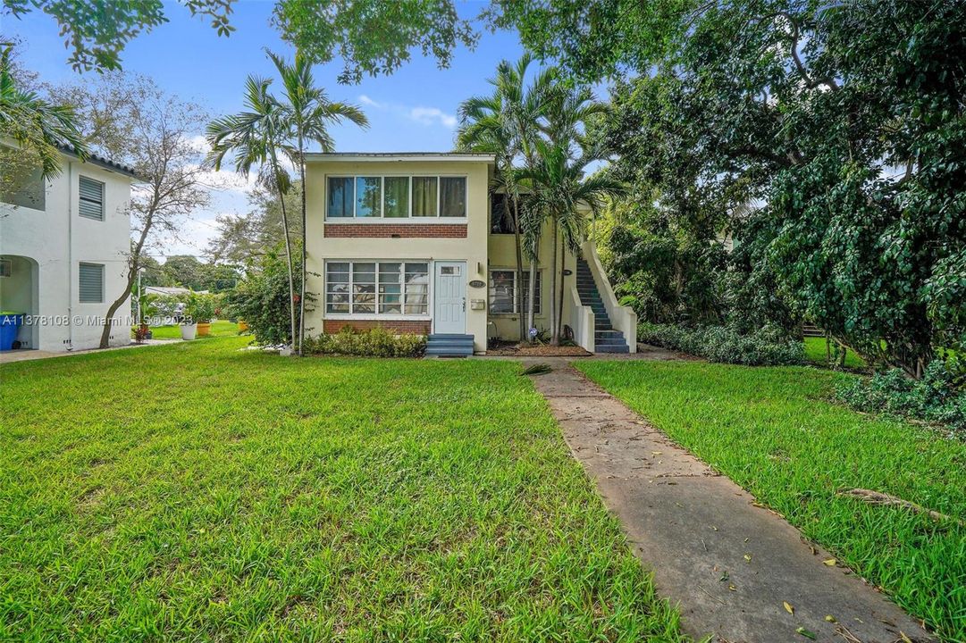 最近售出: $890,000 (0 贝兹, 0 浴室, 1618 平方英尺)