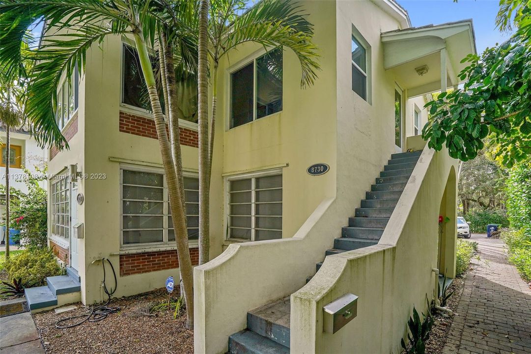 最近售出: $890,000 (0 贝兹, 0 浴室, 1618 平方英尺)