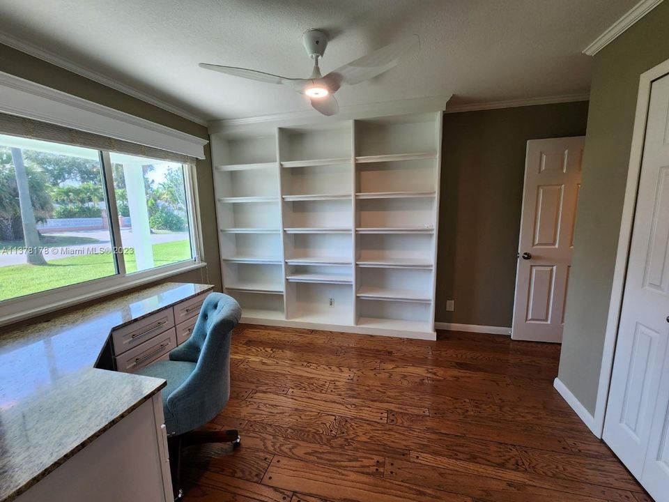 Recently Sold: $729,900 (3 beds, 2 baths, 1280 Square Feet)