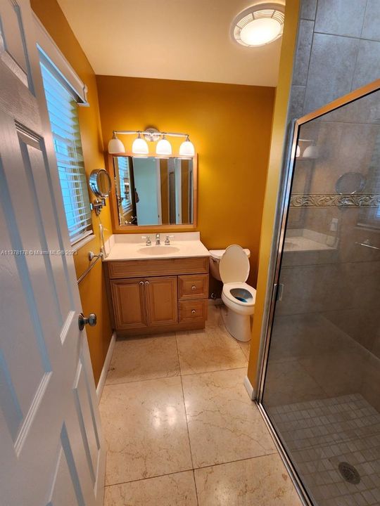 Recently Sold: $729,900 (3 beds, 2 baths, 1280 Square Feet)
