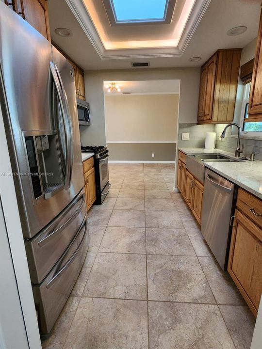 Recently Sold: $729,900 (3 beds, 2 baths, 1280 Square Feet)