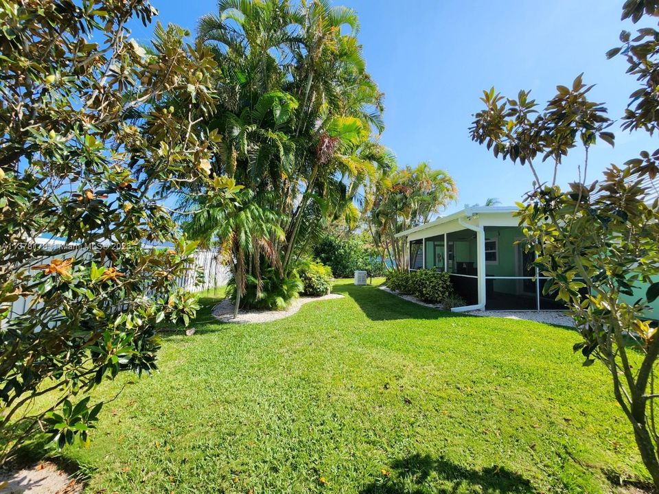 Recently Sold: $729,900 (3 beds, 2 baths, 1280 Square Feet)