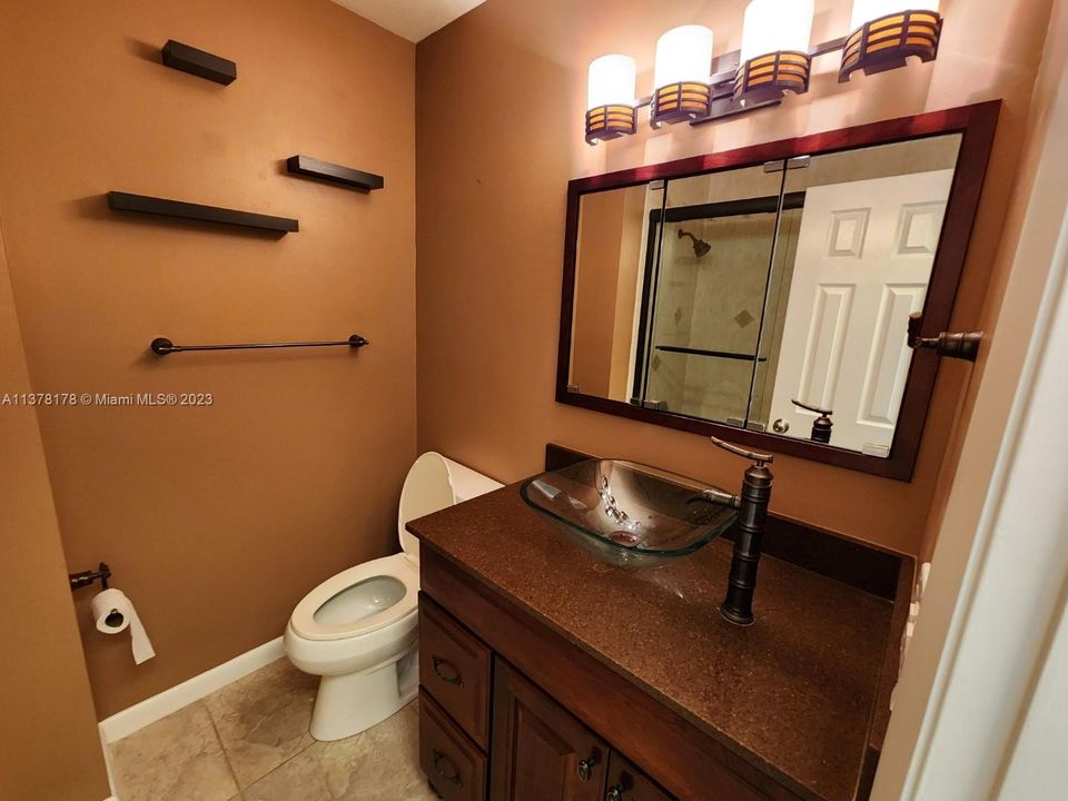 Recently Sold: $729,900 (3 beds, 2 baths, 1280 Square Feet)