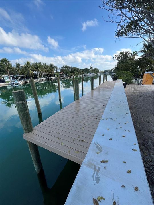 For Sale: $2,500,000 (4 beds, 3 baths, 2770 Square Feet)