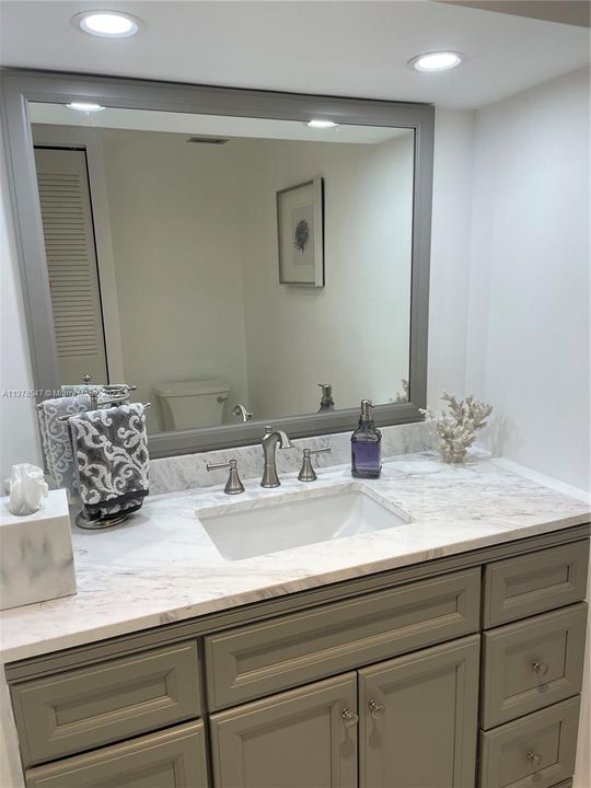 Vendido Recientemente: $97,000 (1 camas, 2 baños, 780 Pies cuadrados)