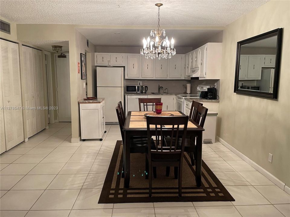 Vendido Recientemente: $97,000 (1 camas, 2 baños, 780 Pies cuadrados)