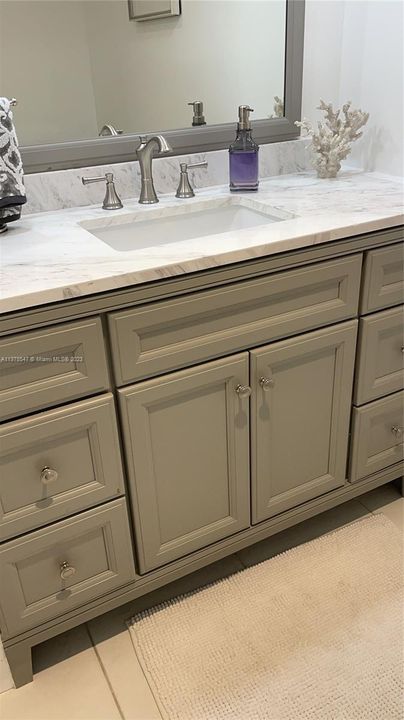 Vendido Recientemente: $97,000 (1 camas, 2 baños, 780 Pies cuadrados)