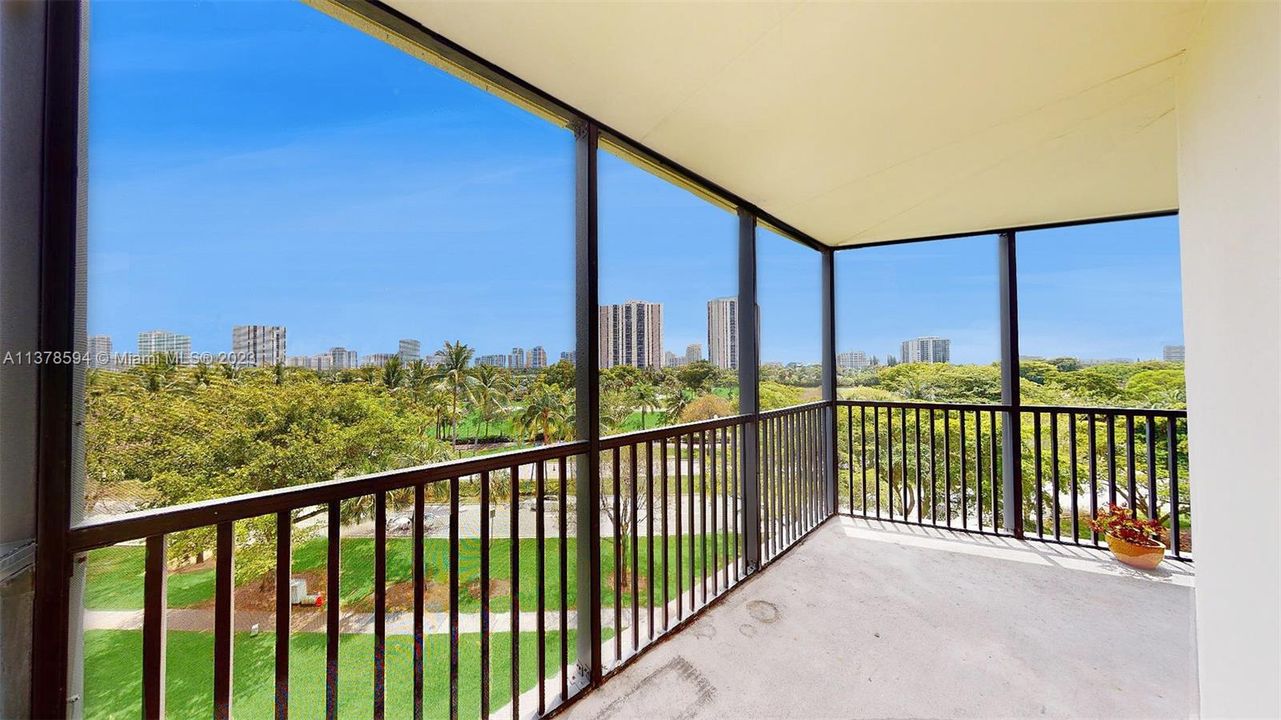 Recently Sold: $239,000 (2 beds, 2 baths, 1083 Square Feet)