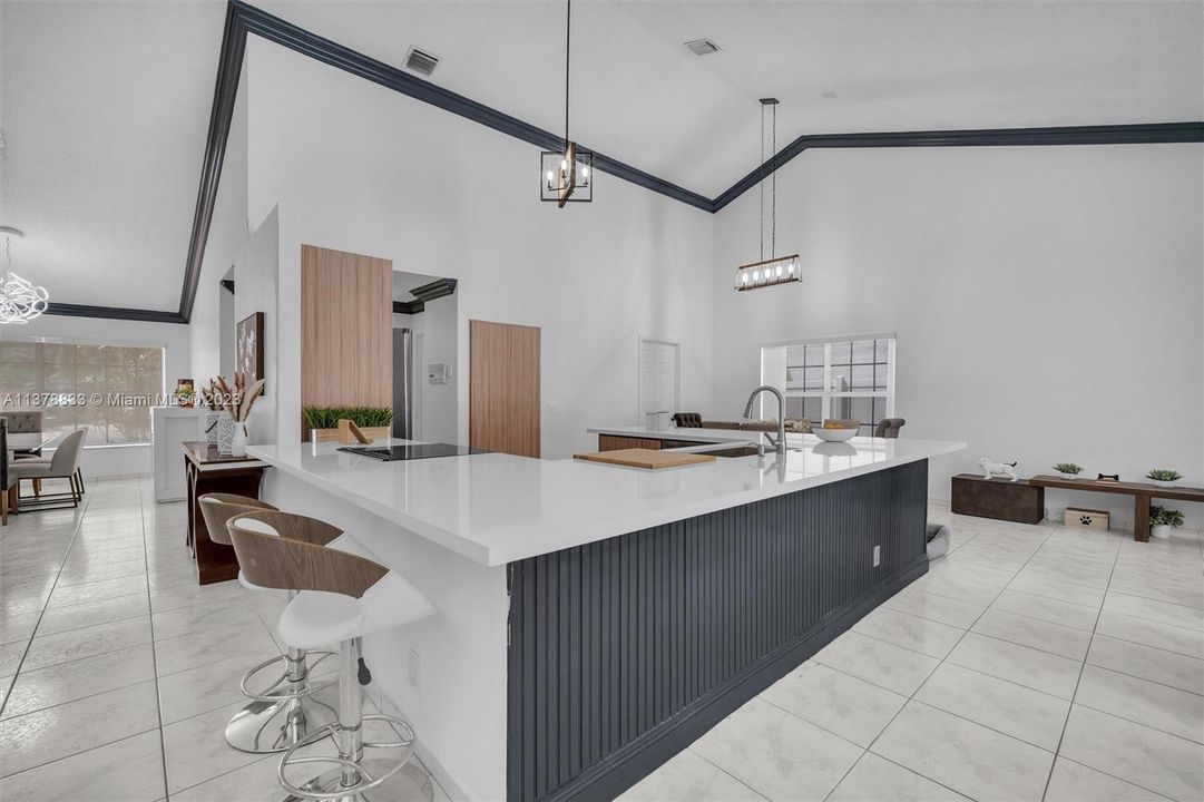 Recently Sold: $850,000 (4 beds, 2 baths, 2839 Square Feet)