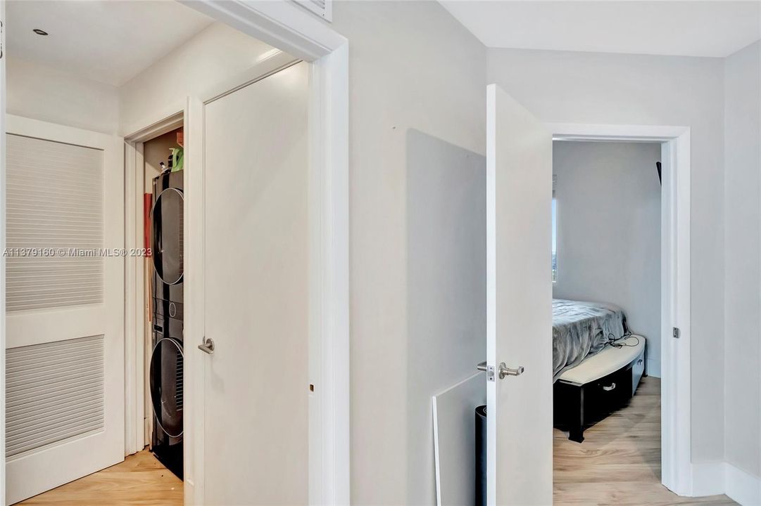 Recently Rented: $5,495 (2 beds, 2 baths, 1128 Square Feet)