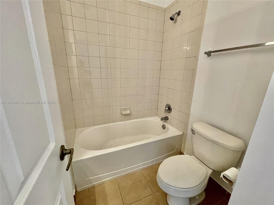 最近租的: $3,200 (3 贝兹, 3 浴室, 1924 平方英尺)