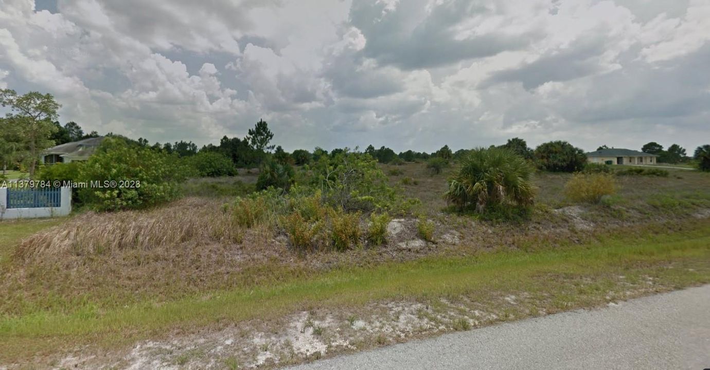 Vendido Recientemente: $129,900 (2.73 acres)