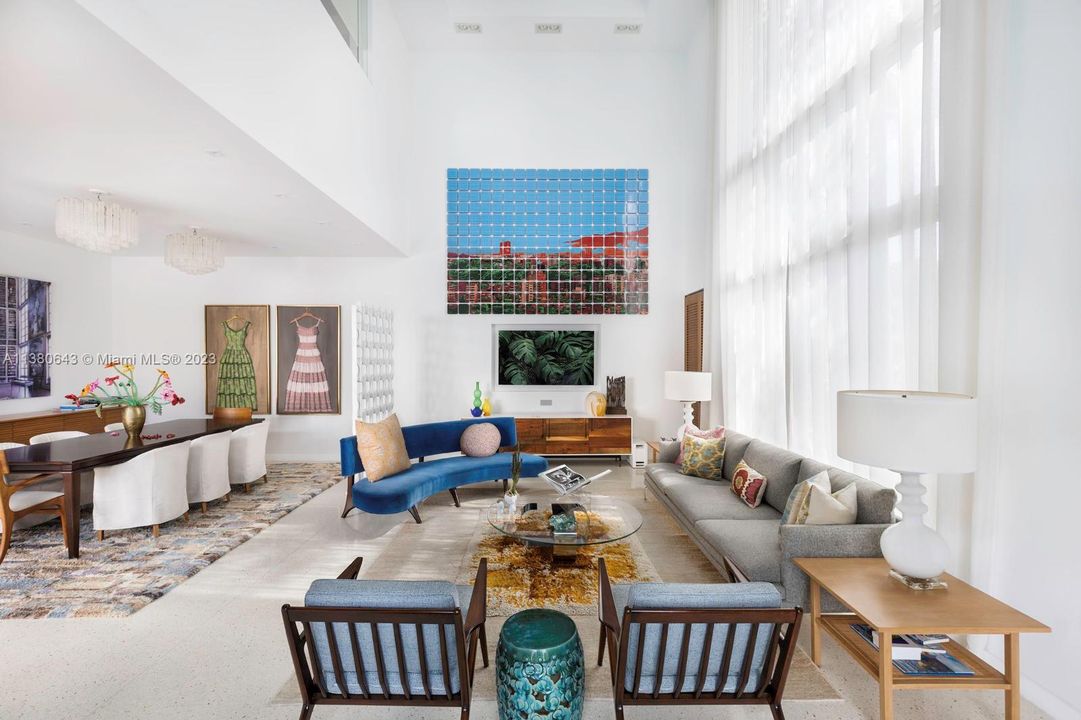 Recently Sold: $6,950,000 (5 beds, 5 baths, 3774 Square Feet)