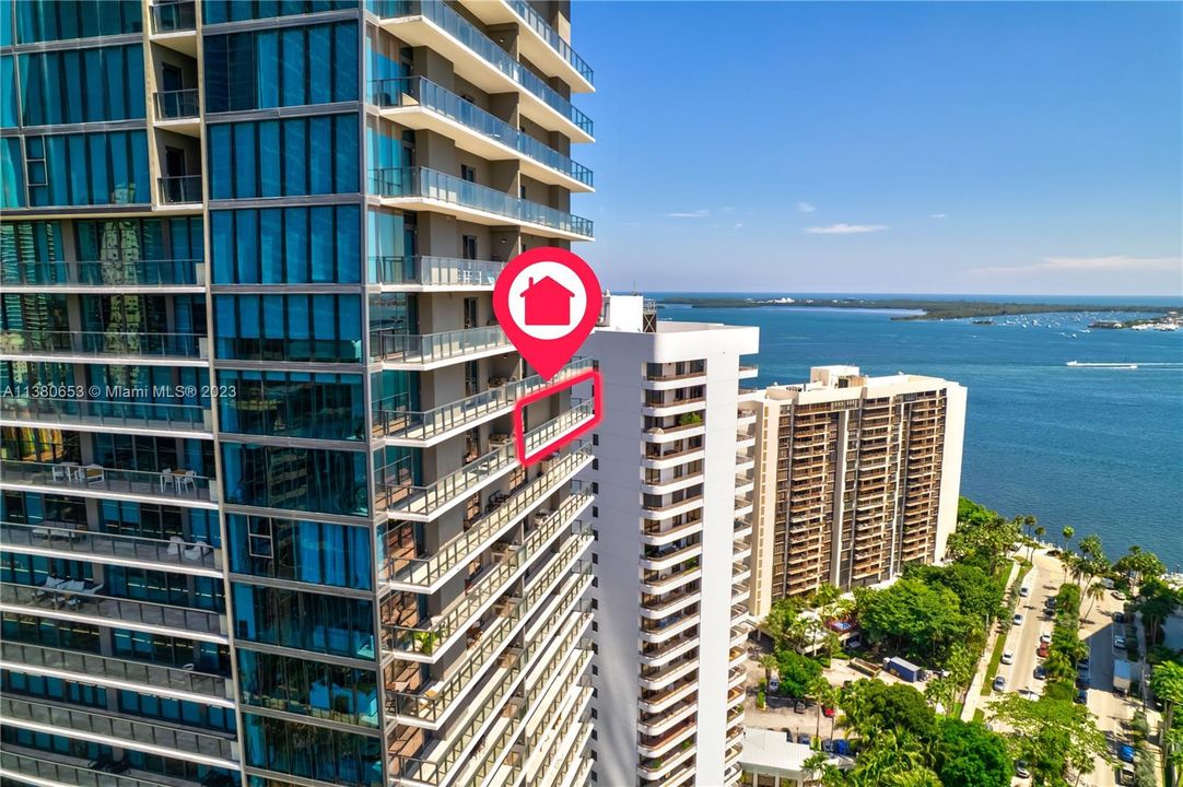 Recently Sold: $1,295,000 (2 beds, 2 baths, 1137 Square Feet)
