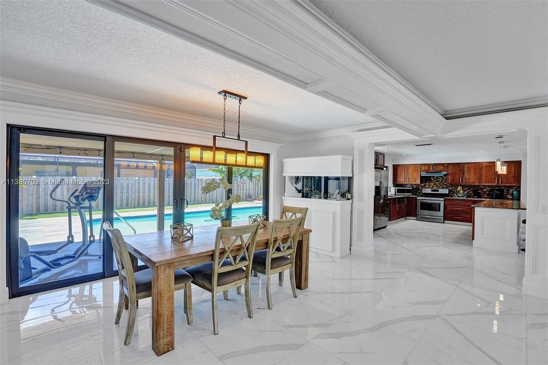 Recently Sold: $580,000 (3 beds, 2 baths, 1619 Square Feet)