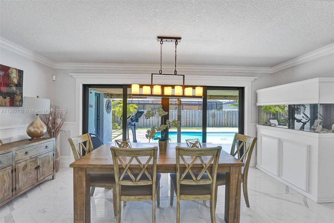 Recently Sold: $580,000 (3 beds, 2 baths, 1619 Square Feet)