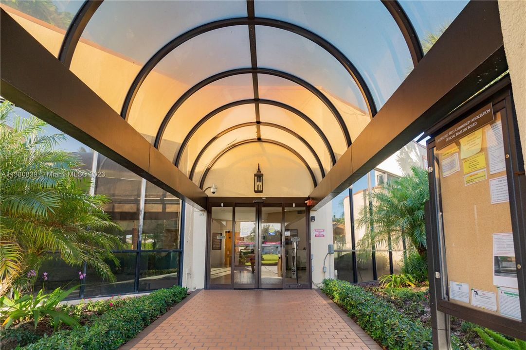 ENTRANCE TO THE CLUB HOUSE