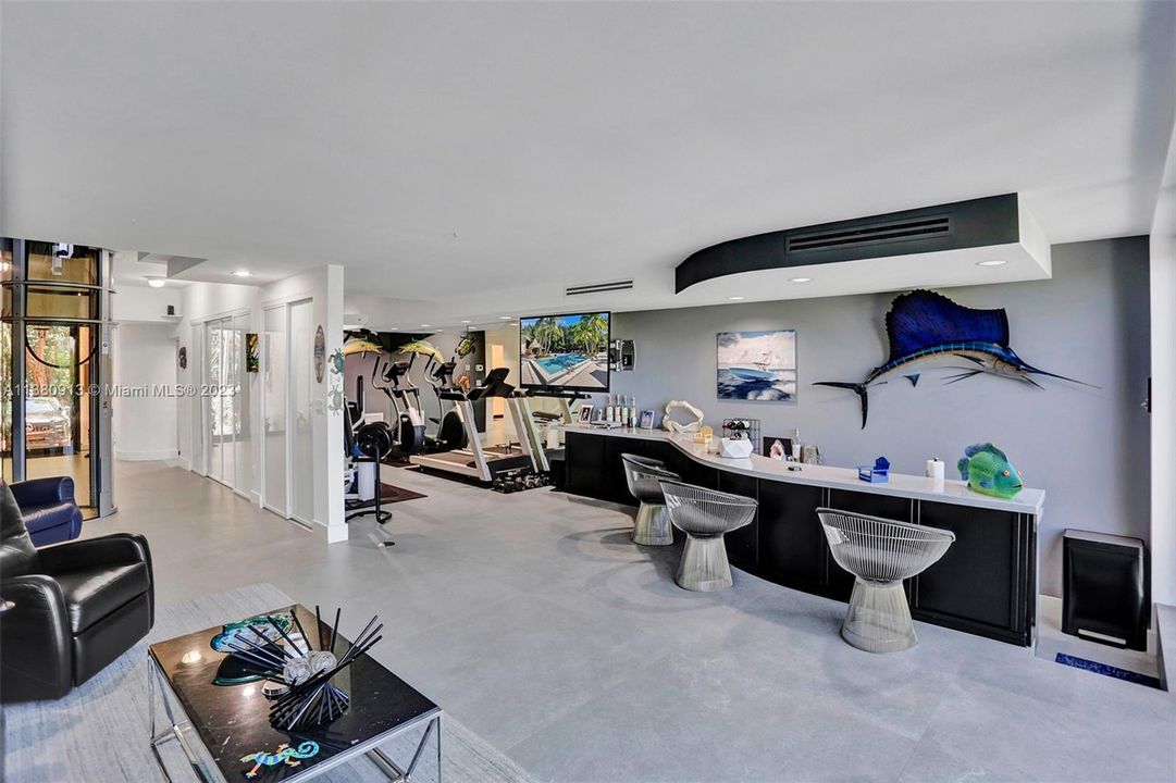 Недавно продано: $1,550,000 (3 спален, 2 ванн, 2801 Квадратных фут)