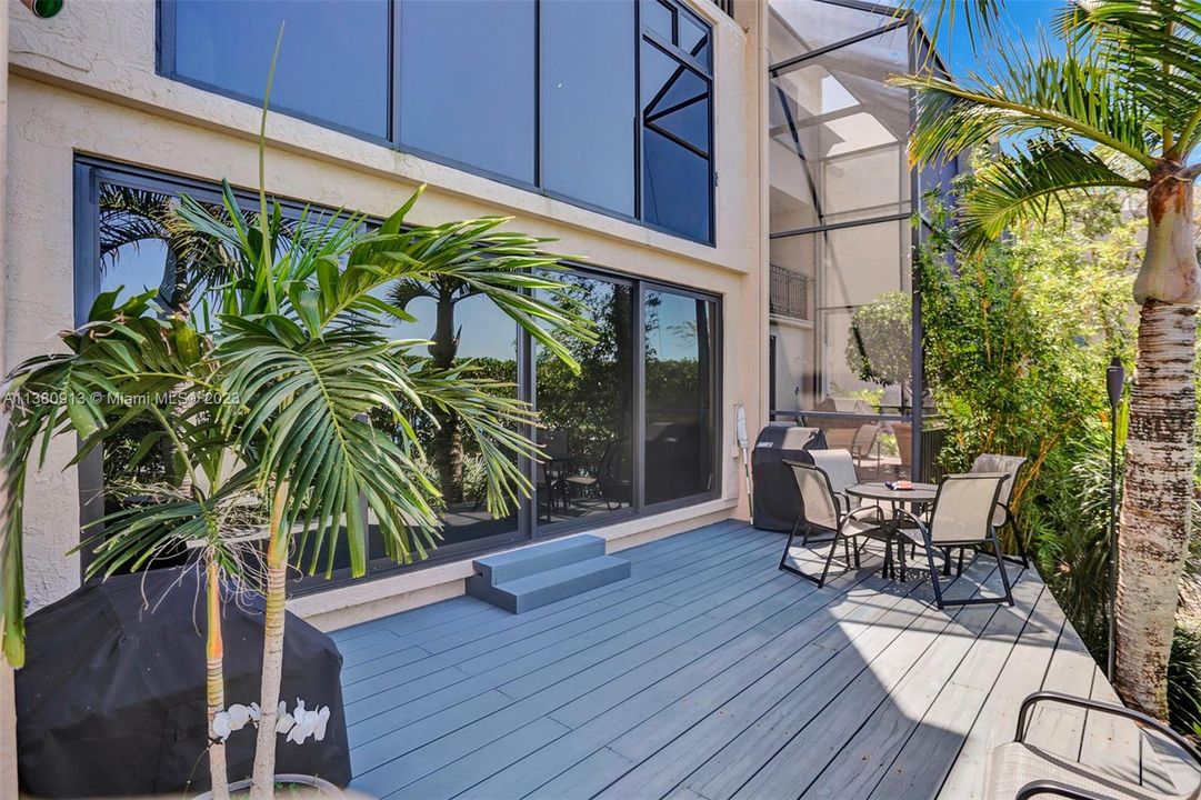 Недавно продано: $1,550,000 (3 спален, 2 ванн, 2801 Квадратных фут)