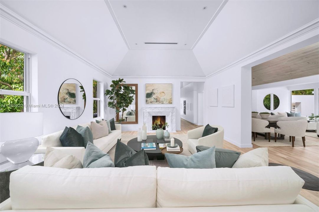 For Sale: $8,999,000 (4 beds, 4 baths, 2829 Square Feet)