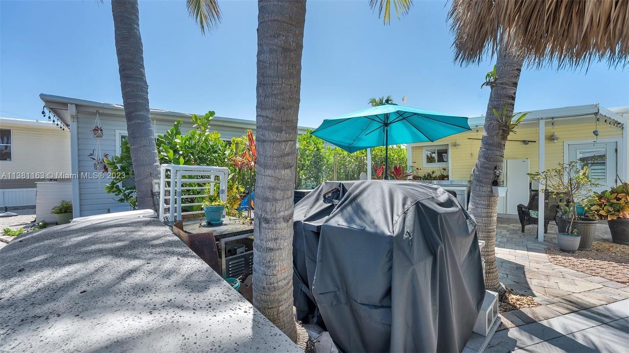 Recently Sold: $420,000 (3 beds, 1 baths, 670 Square Feet)