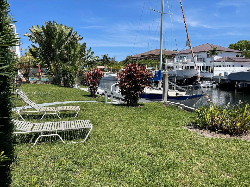 最近售出: $2,000,000 (8,475 平方英尺)