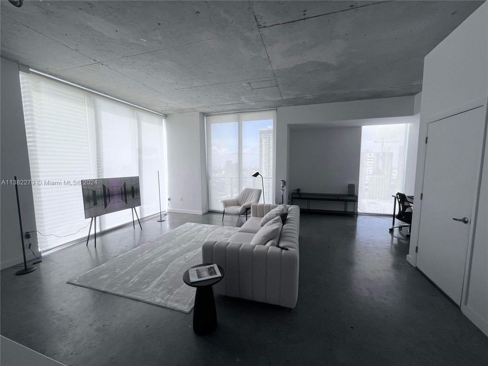 Recently Sold: $478,000 (1 beds, 2 baths, 791 Square Feet)