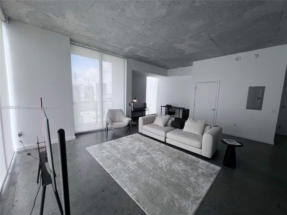 Recently Sold: $478,000 (1 beds, 2 baths, 791 Square Feet)