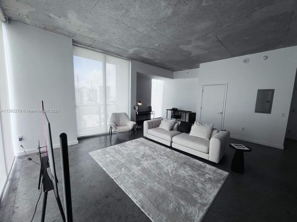 Recently Sold: $478,000 (1 beds, 2 baths, 791 Square Feet)