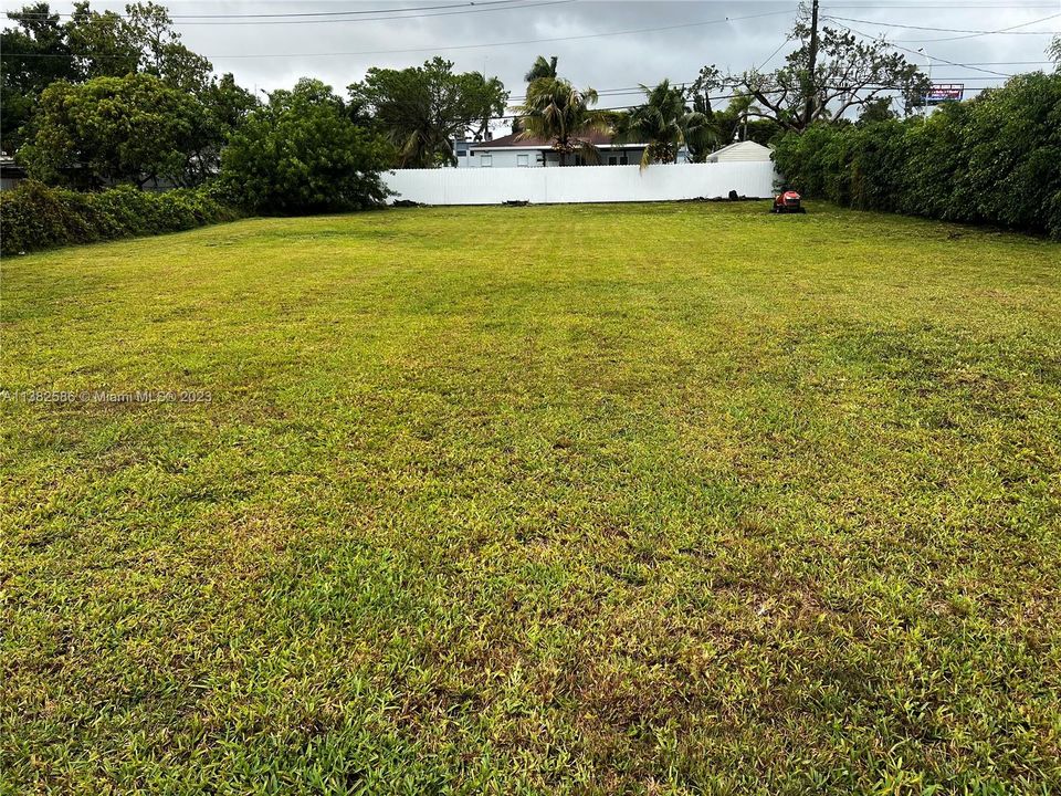 Vendido Recientemente: $165,000 (0.24 acres)