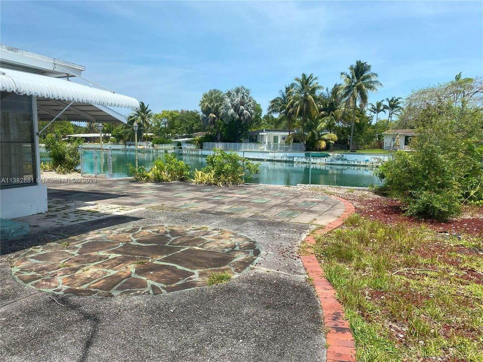 Recently Sold: $1,099,000 (3 beds, 2 baths, 2152 Square Feet)