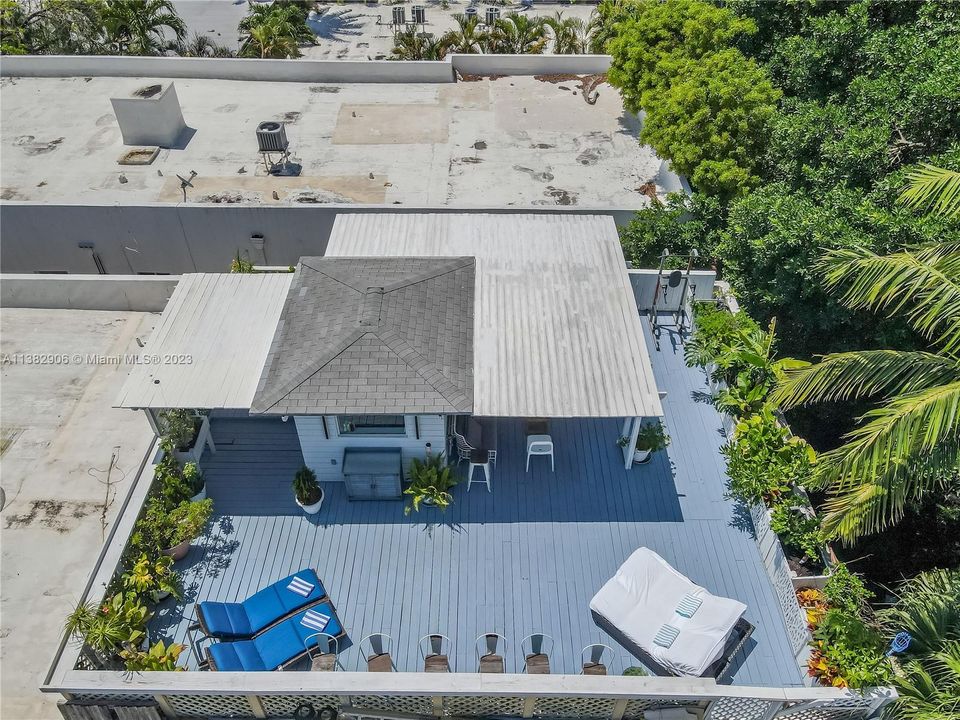 Недавно продано: $1,190,000 (5 спален, 5 ванн, 1870 Квадратных фут)