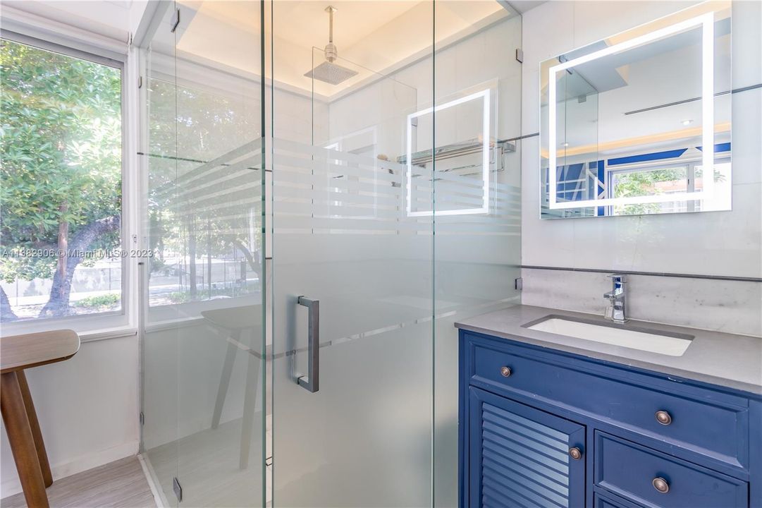 Недавно продано: $1,190,000 (5 спален, 5 ванн, 1870 Квадратных фут)