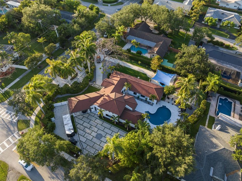 Recently Sold: $1,775,000 (5 beds, 4 baths, 2997 Square Feet)