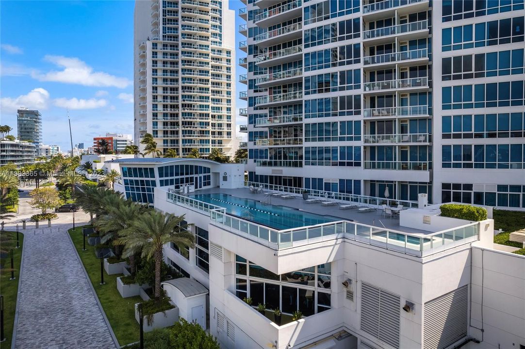 For Sale: $5,900,000 (3 beds, 3 baths, 2202 Square Feet)