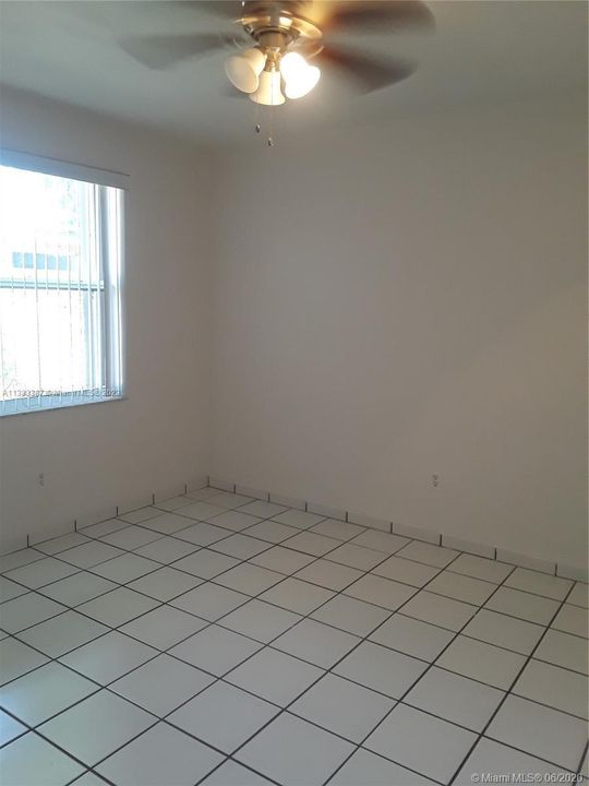 Recently Rented: $1,500 (1 beds, 1 baths, 650 Square Feet)