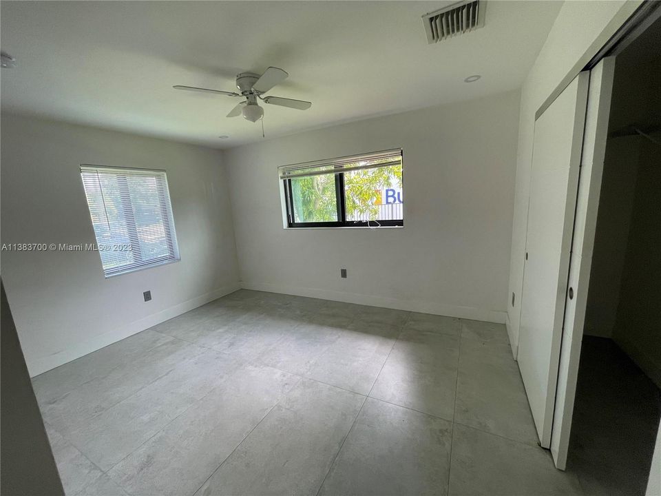 Recently Rented: $2,500 (2 beds, 1 baths, 799 Square Feet)