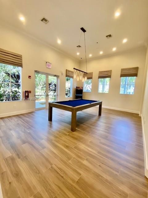 Recently Rented: $5,300 (4 beds, 3 baths, 2476 Square Feet)