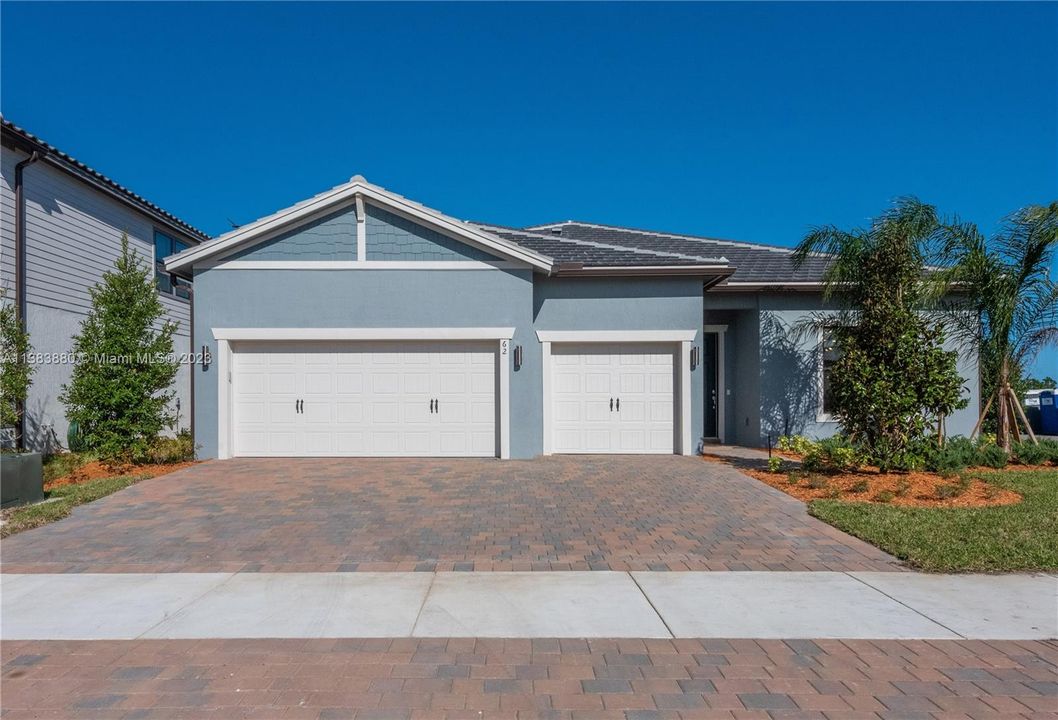 Recently Sold: $649,500 (4 beds, 2 baths, 2306 Square Feet)