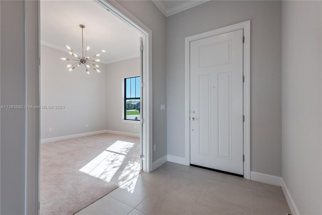 Recently Sold: $649,500 (4 beds, 2 baths, 2306 Square Feet)