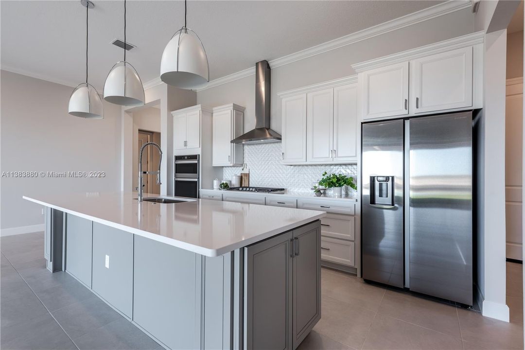 Recently Sold: $649,500 (4 beds, 2 baths, 2306 Square Feet)