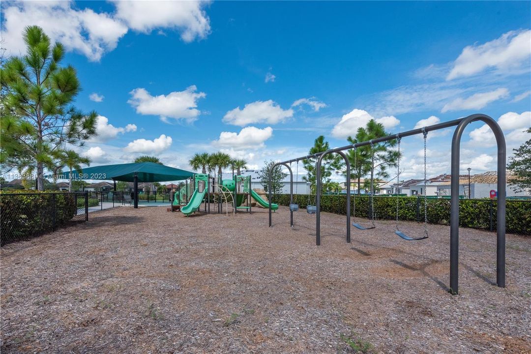 Recently Sold: $649,500 (4 beds, 2 baths, 2306 Square Feet)