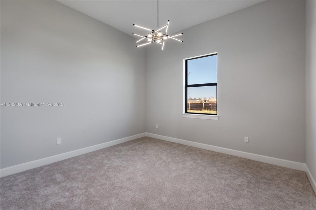 Recently Sold: $649,500 (4 beds, 2 baths, 2306 Square Feet)