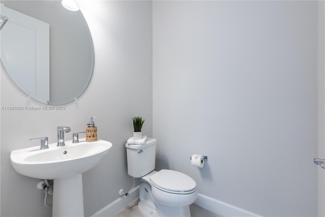 Recently Sold: $649,500 (4 beds, 2 baths, 2306 Square Feet)