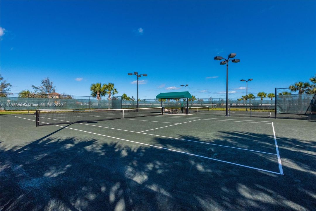 Recently Sold: $649,500 (4 beds, 2 baths, 2306 Square Feet)