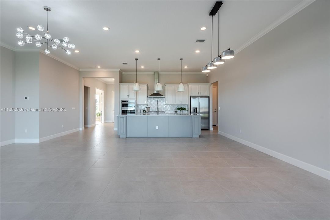 Recently Sold: $649,500 (4 beds, 2 baths, 2306 Square Feet)