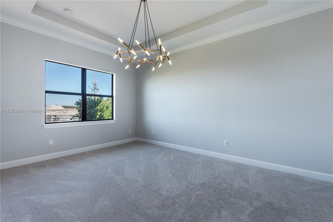 Recently Sold: $649,500 (4 beds, 2 baths, 2306 Square Feet)