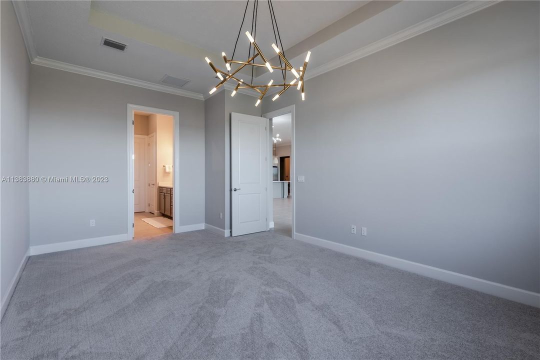 Recently Sold: $649,500 (4 beds, 2 baths, 2306 Square Feet)